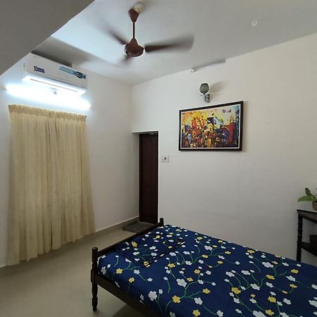Vila White House Thrissur Exteriér fotografie
